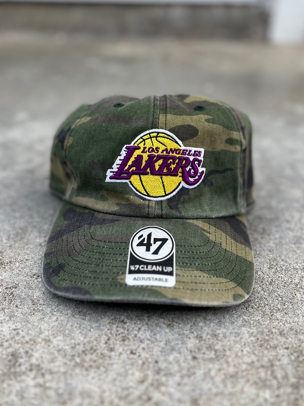 '47 Clean Up Los Angeles Lakers Camo Adjustable Hat NBA Camo Lakers Kobe